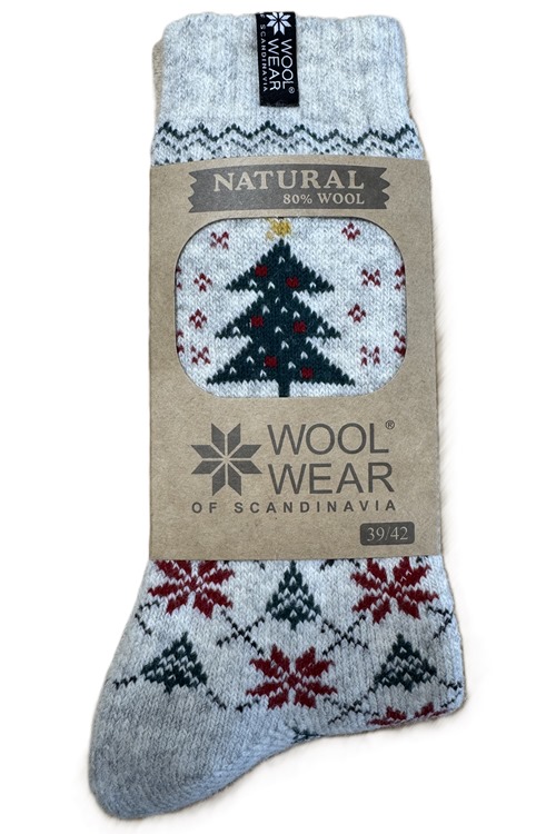 Weihnachtssocken by WOOLWEAR auf 80% Lammwolle mit Weihnachtsbaum
